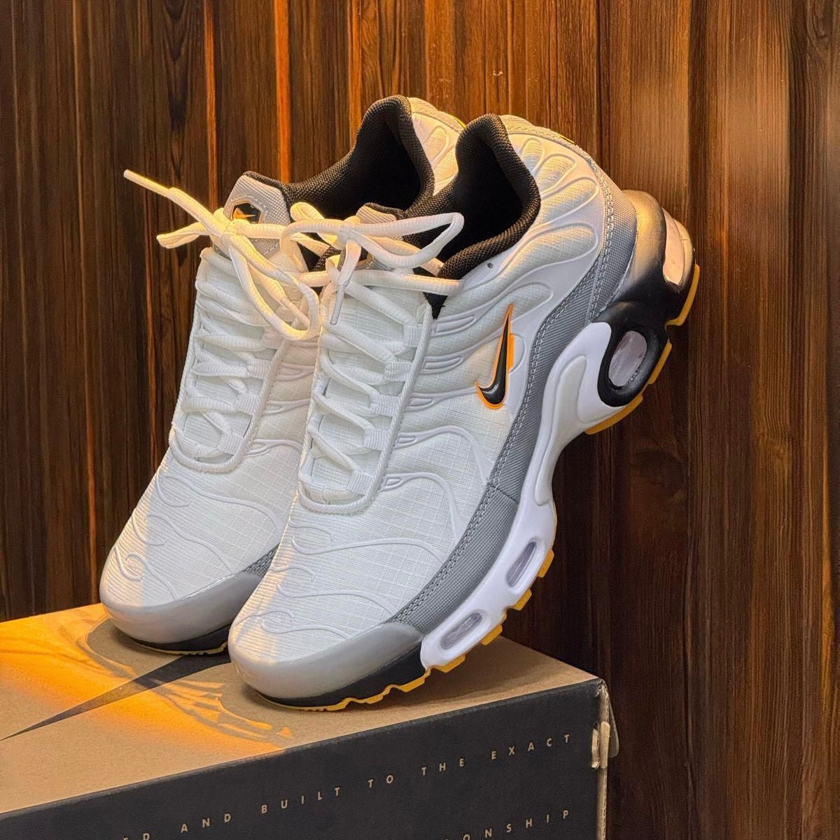 NIKE TN HOMBRE Y DAMA