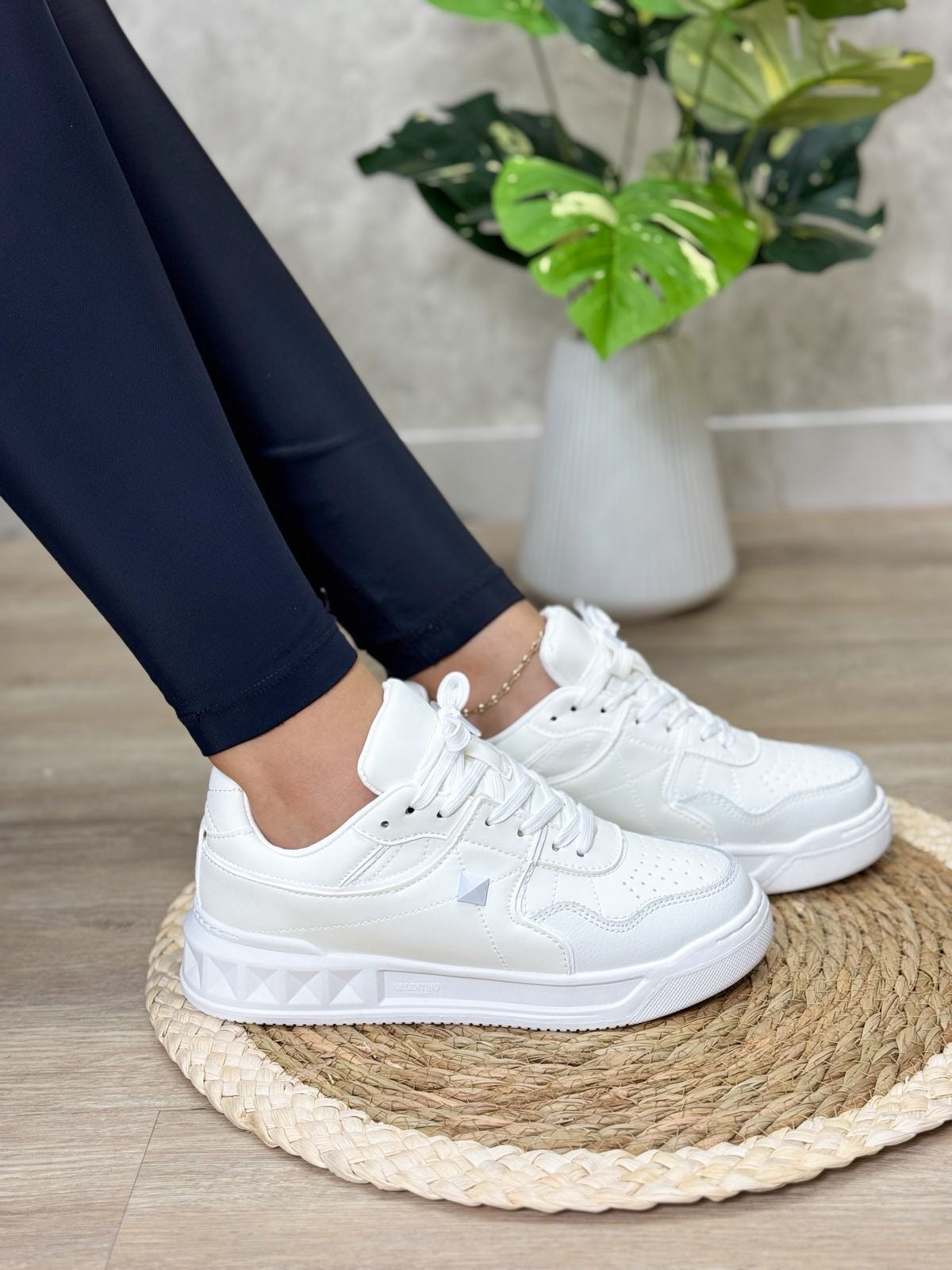 VALENTINO GARAVANI HOMBRE Y DAMA