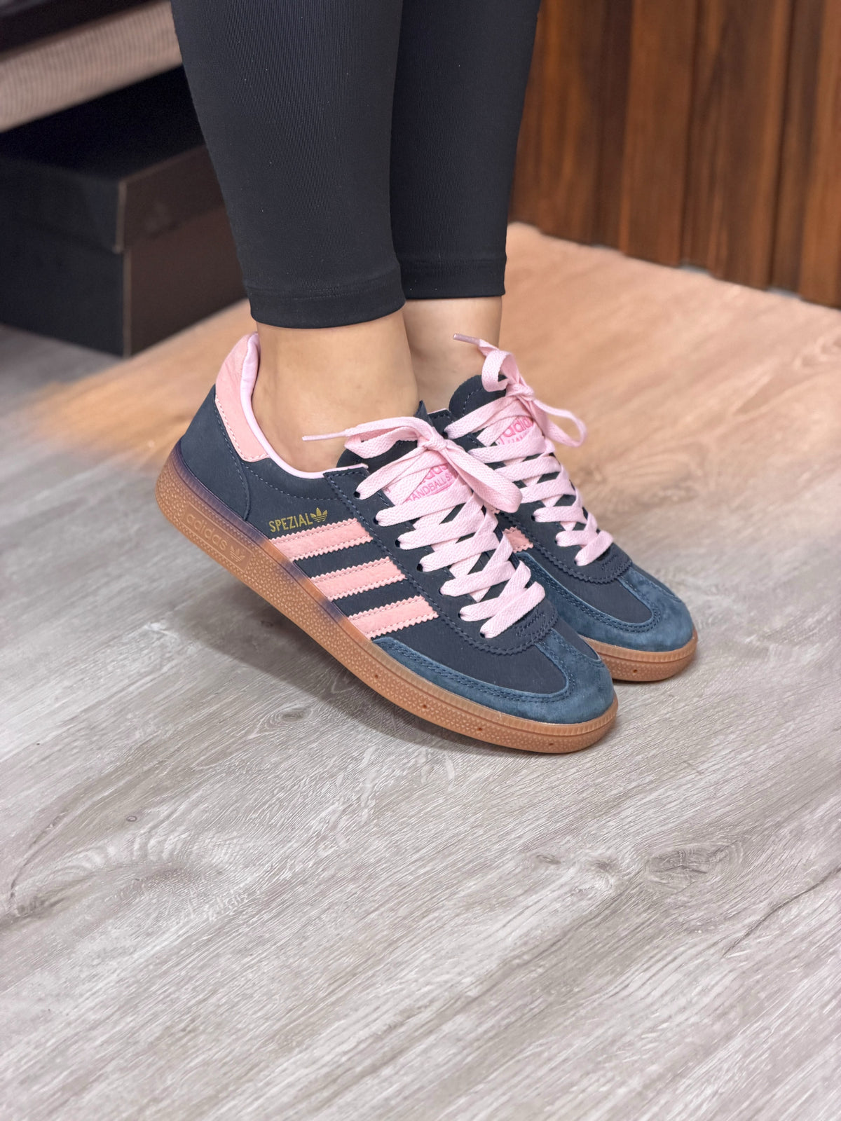 ADIDAS SPEZIAL