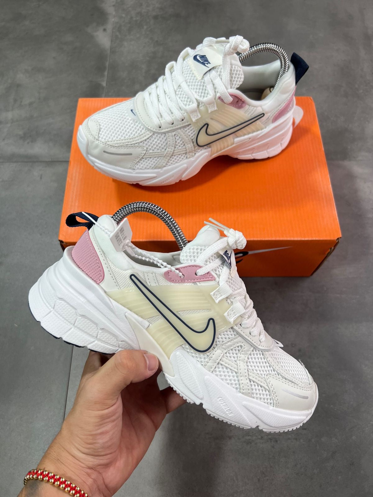 NIKE V2K | BLANCO ROSADO