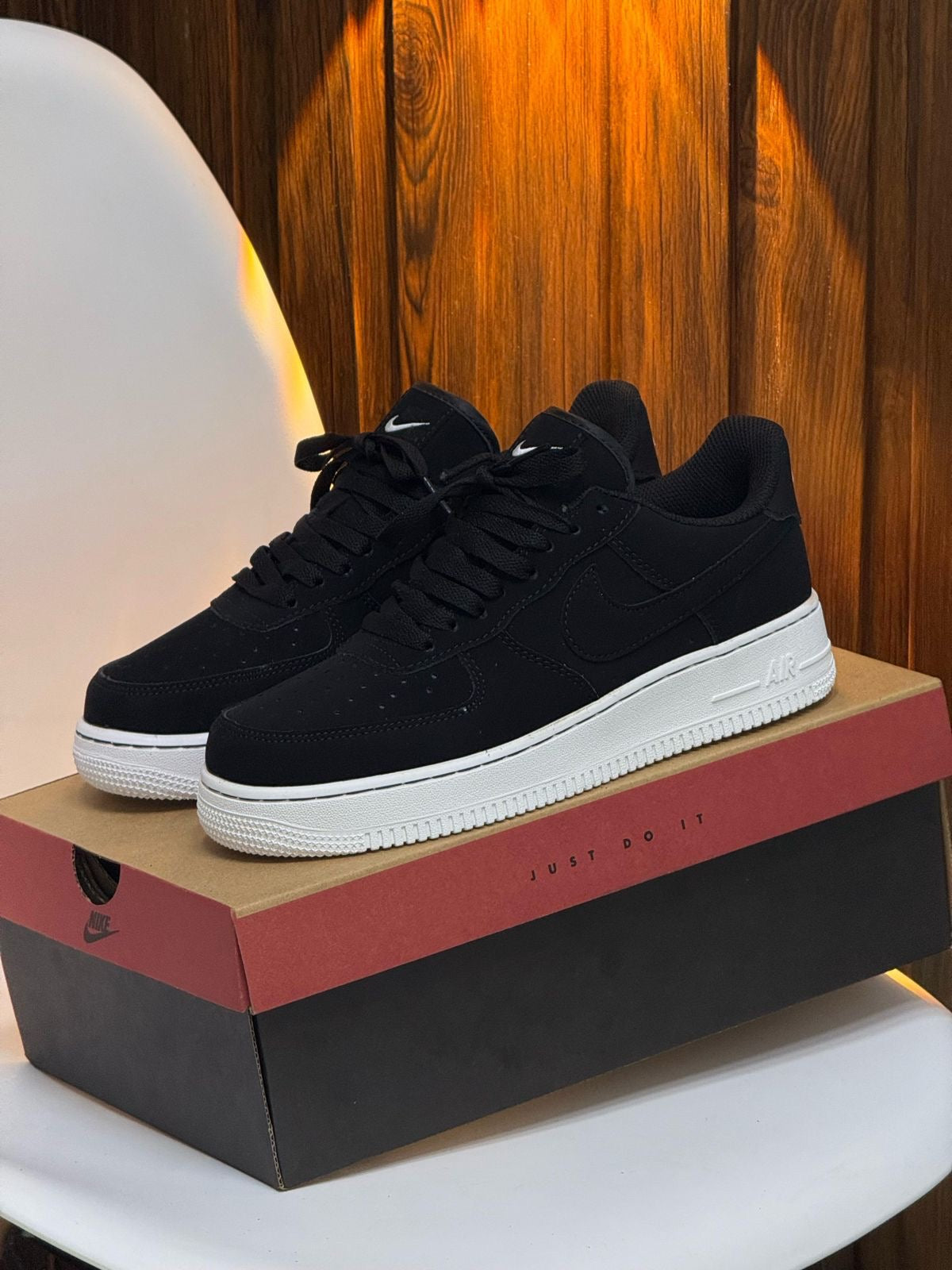 NIKE AF1 GAMUZA