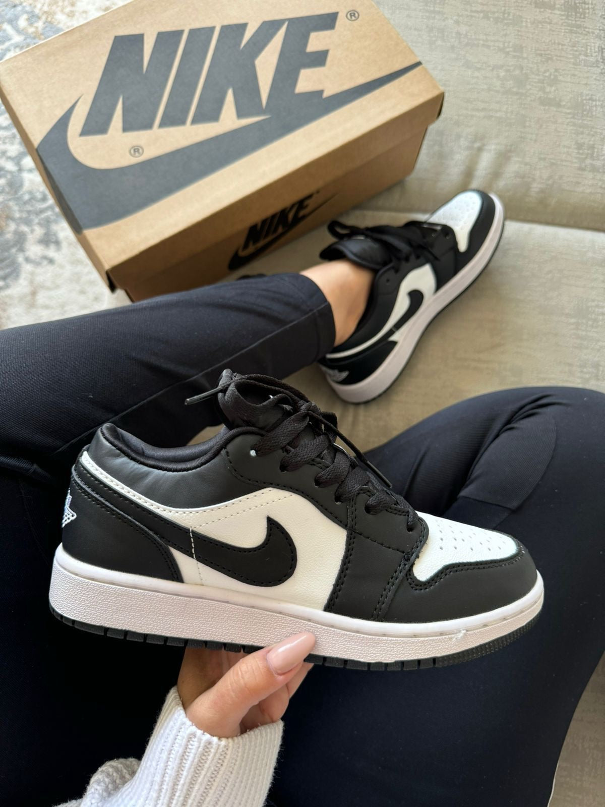 NIKE JORDAN 1 LOW | NEGRO