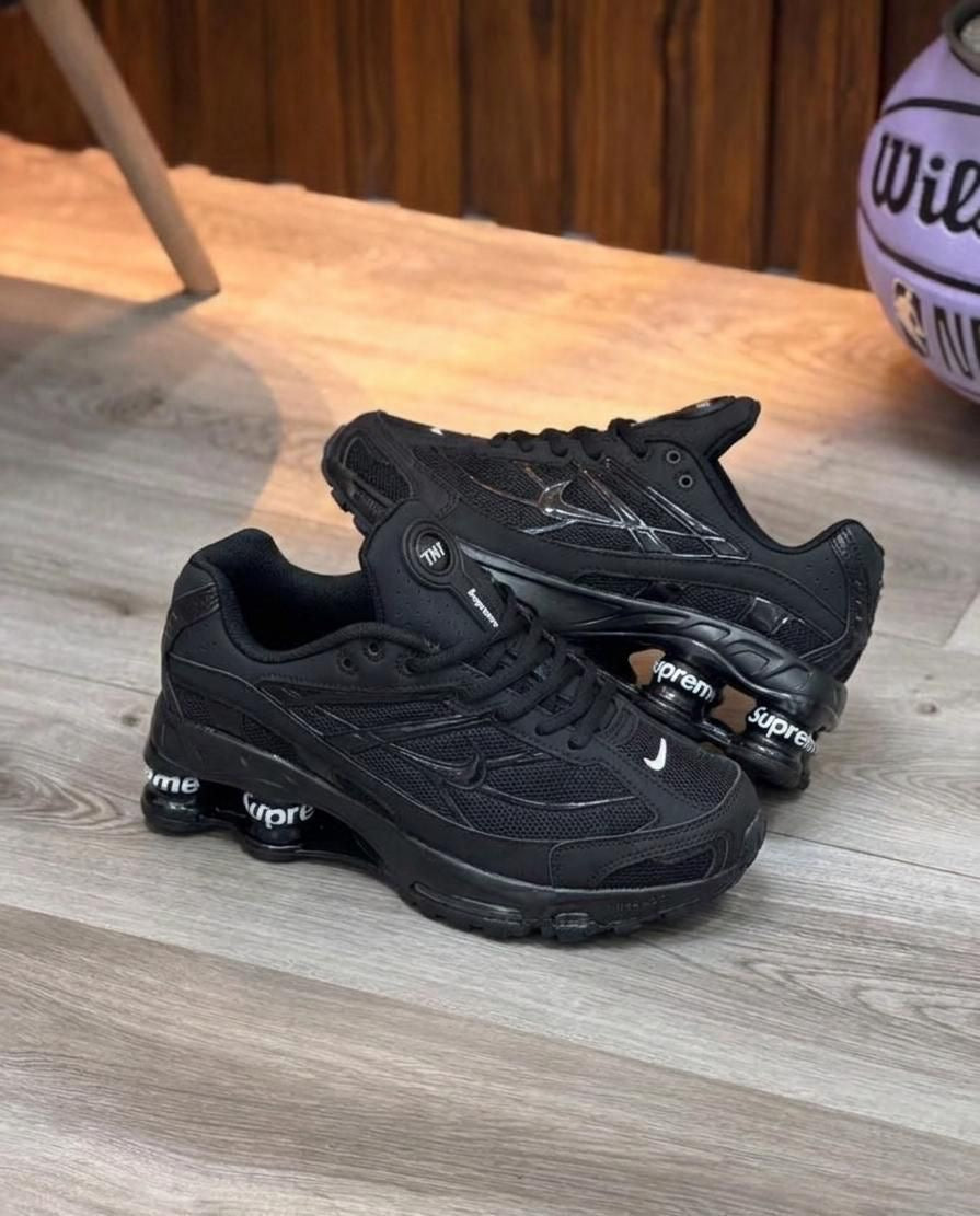NIKE SHOX SUPREME NEGRO
