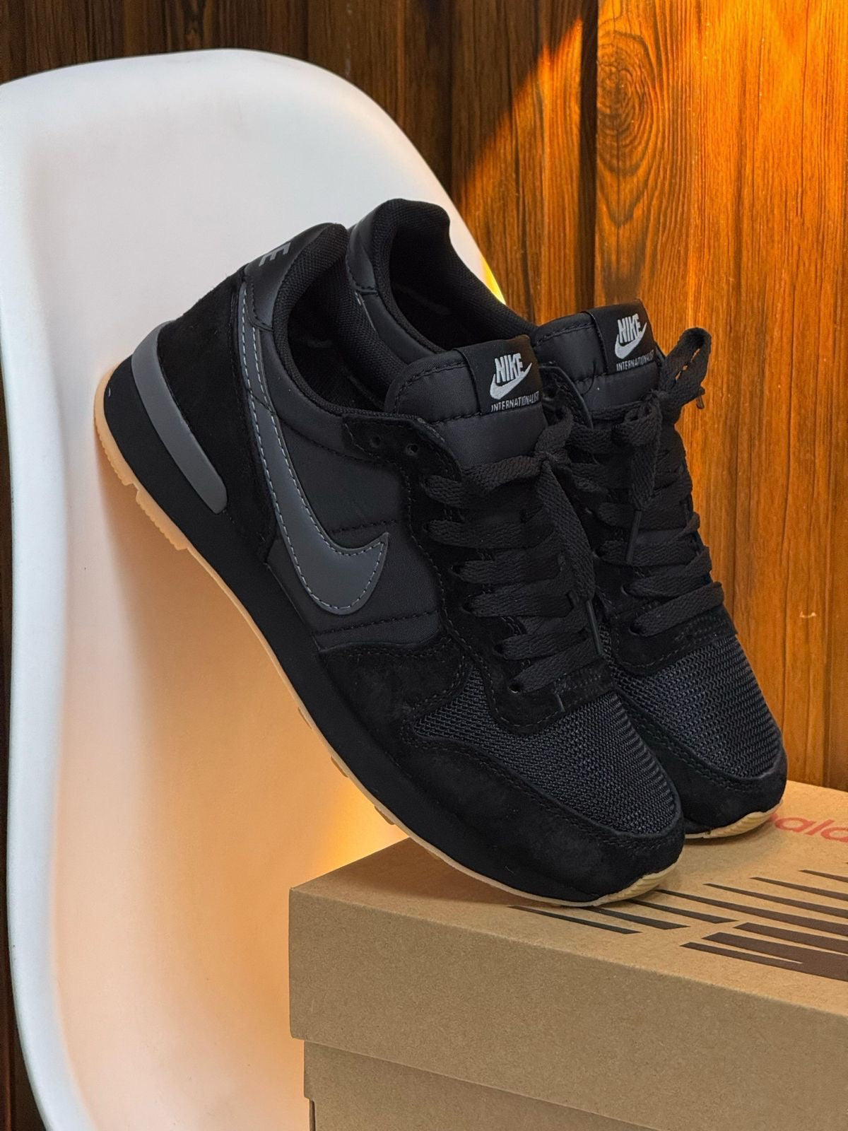 NIKE INTERCONTINENTAL