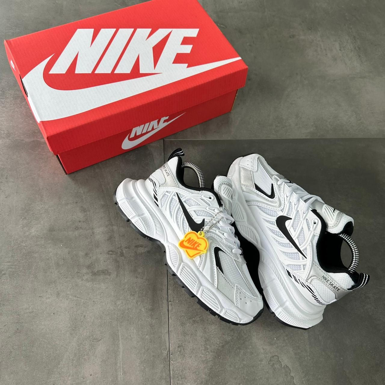 NIKE SKATE