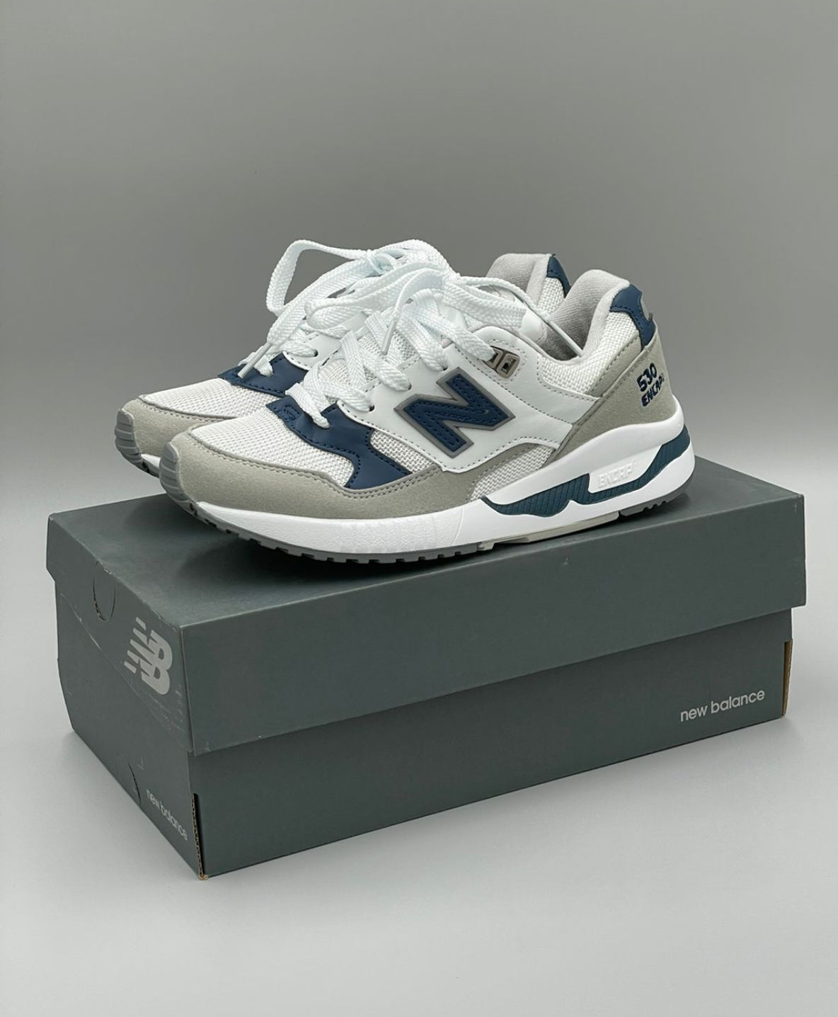 NEW BALANCE 530 | AZUL GRIS