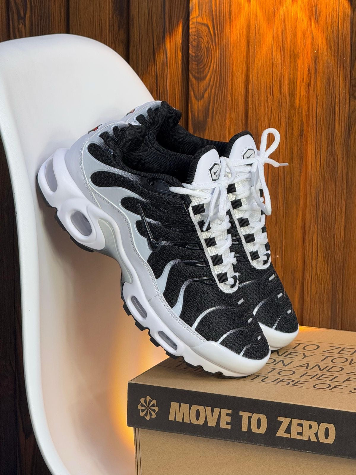 NIKE TN | BLANCO NEGRO