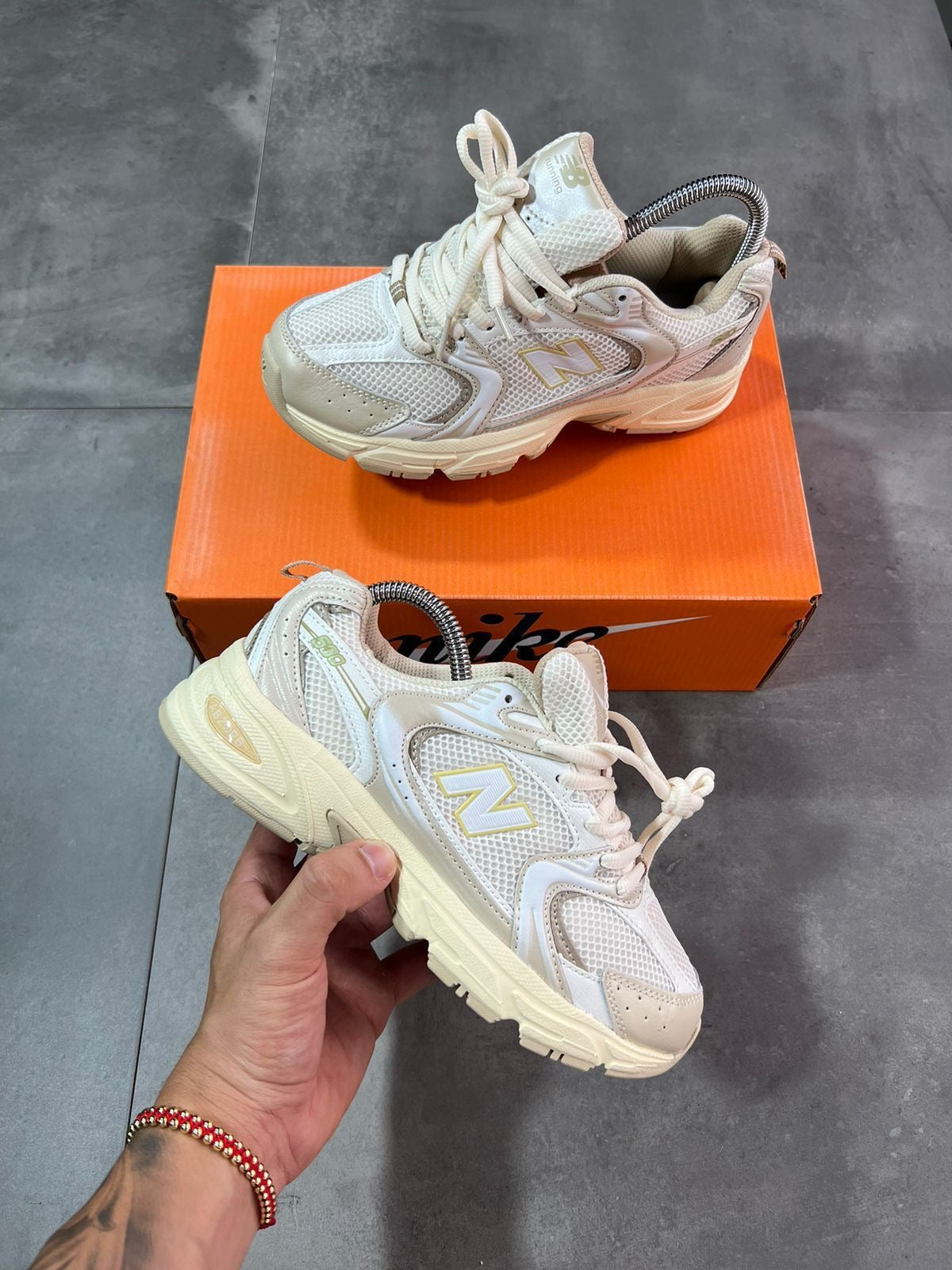 NEW BALANCE 530 AMARILLA