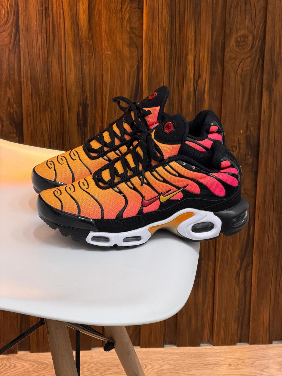 NIKE TN PLUS NARANJA