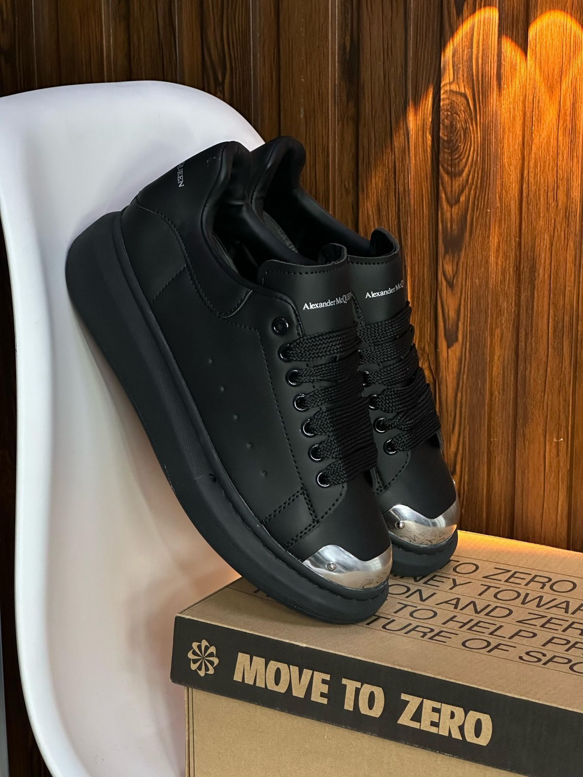 ALEXANDER MCQUEEN