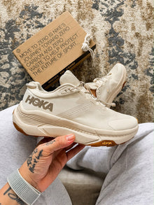 HOKA