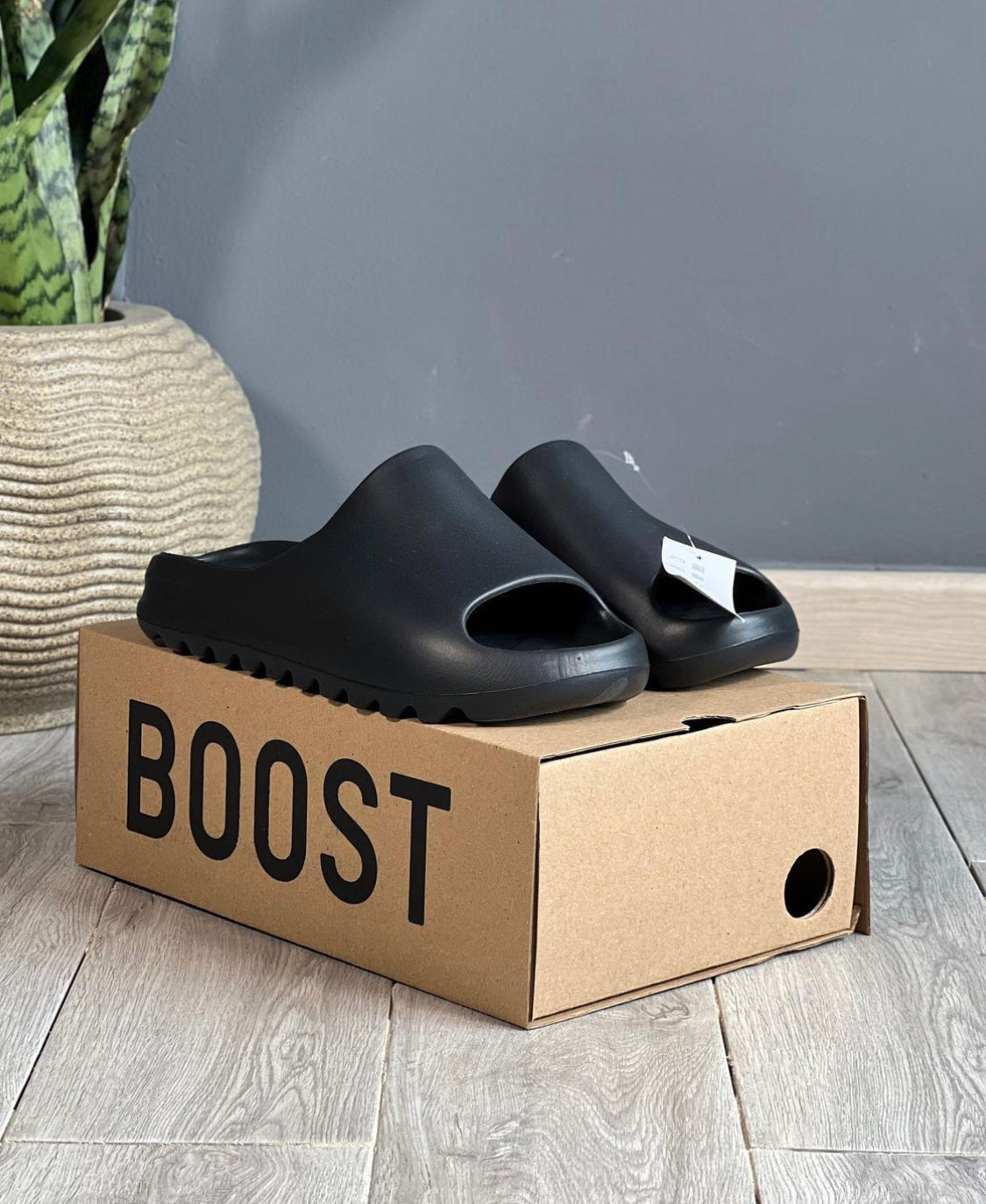 ADIDAS YEEZY SLIDE