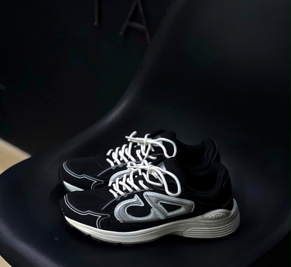 CRISTIAN DIOR