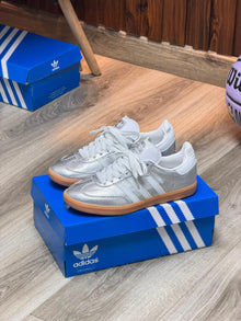 ADIDAS SAMBA PLATEADO