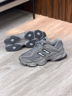 NEW BALANCE 9060 GRIS OSCURO HOMBRE