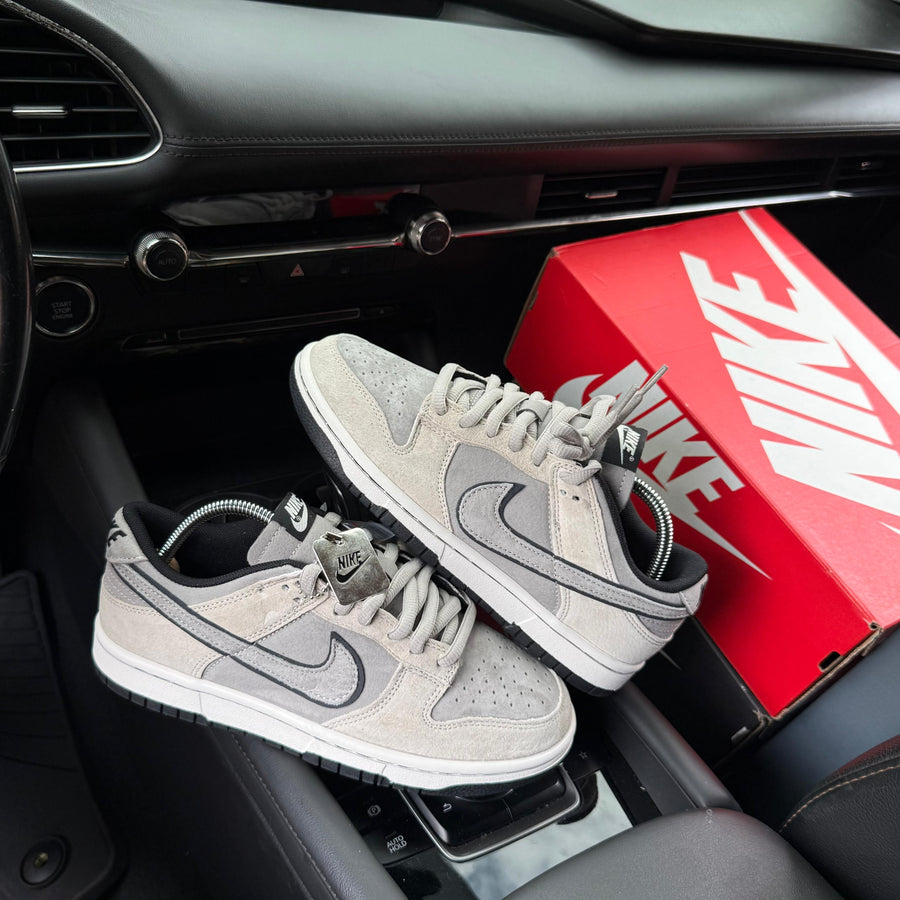 NIKE DUNK