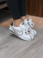 NIKE CORTEZ BLANCO PLATEADO