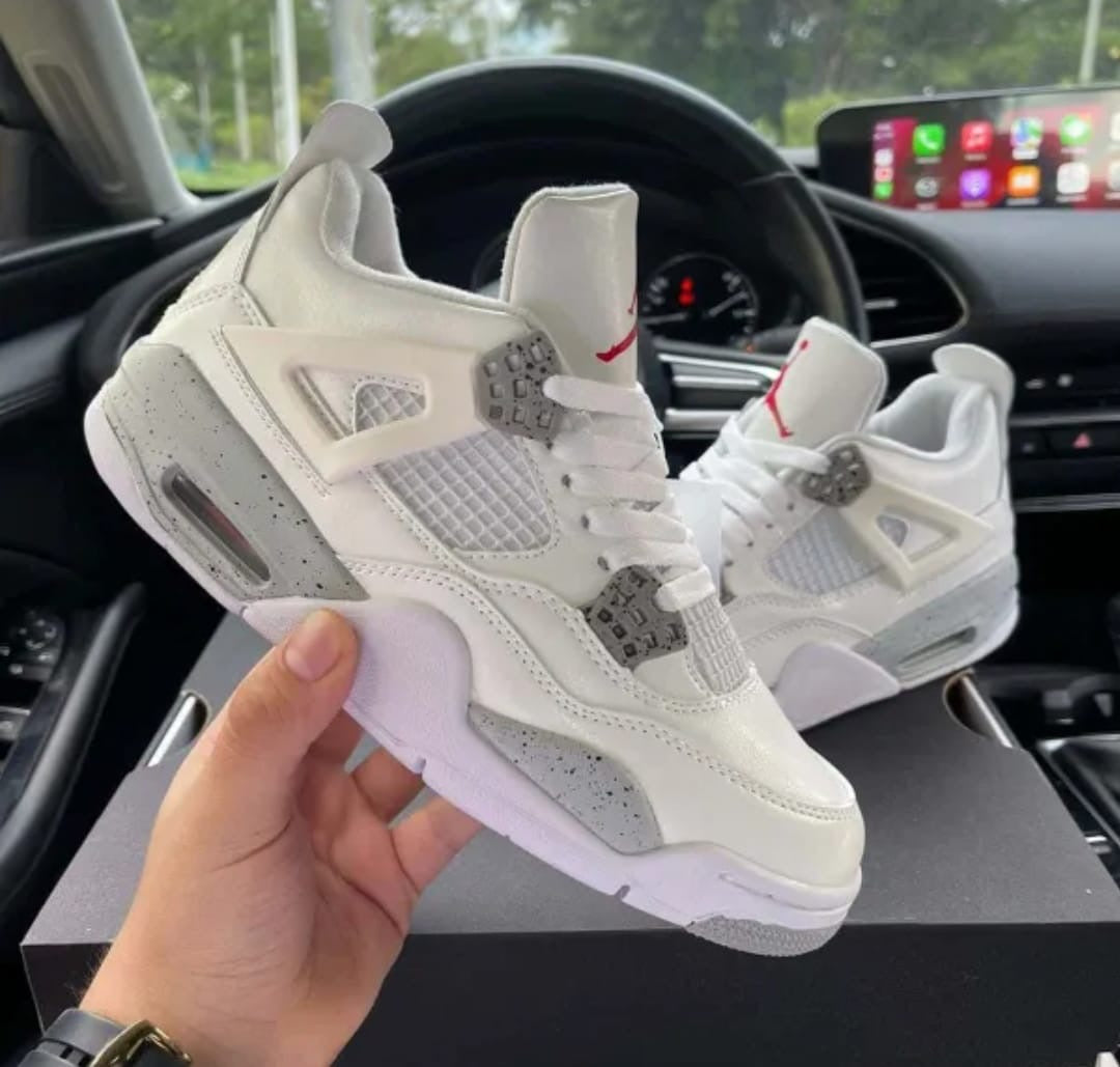 JORDAN RETRO 4 | OREO