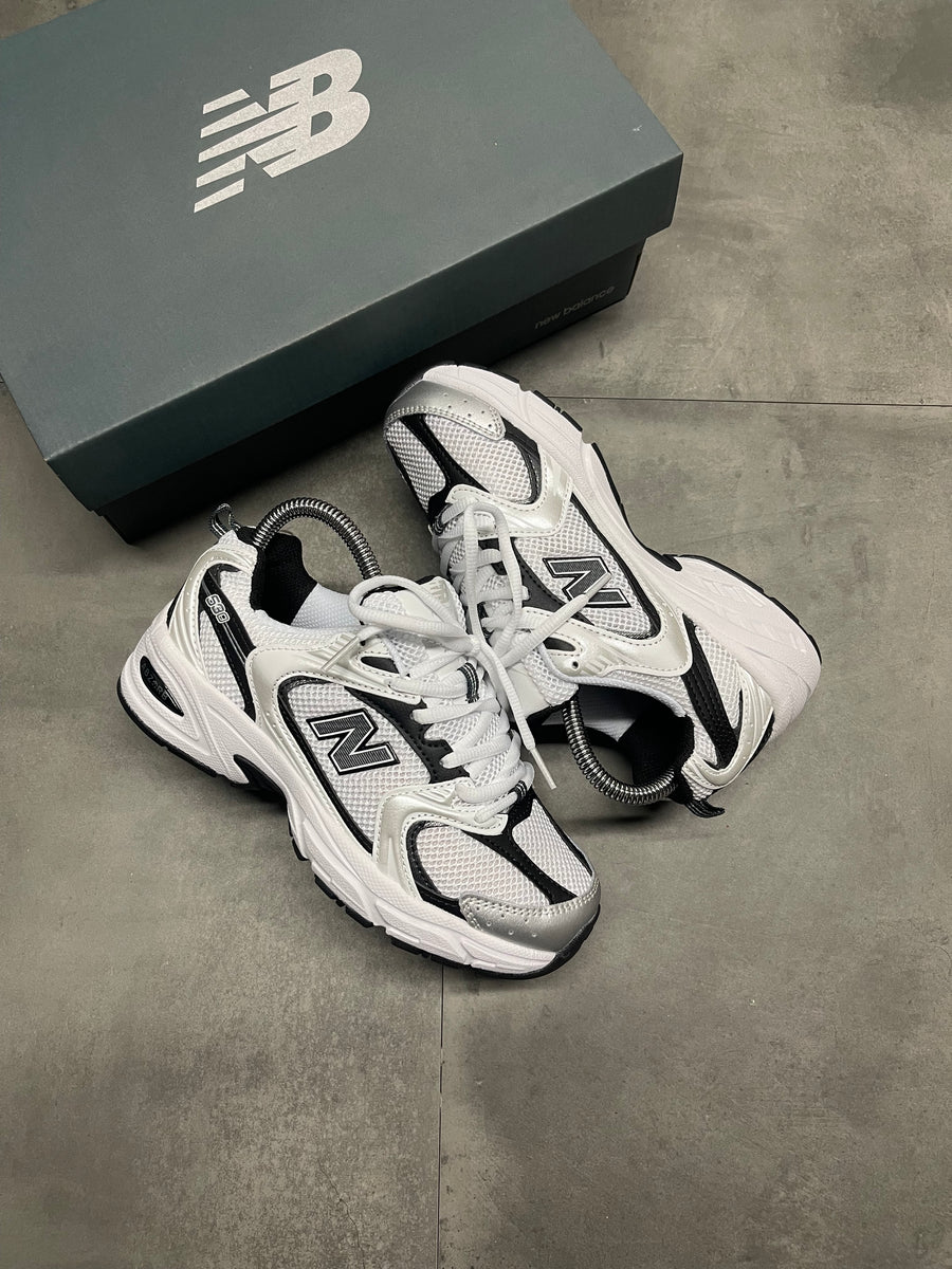 NEW BALANCE 530 | BLANCA NEGRA