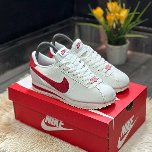 NIKE CORTEZ SAN VALENTÍN