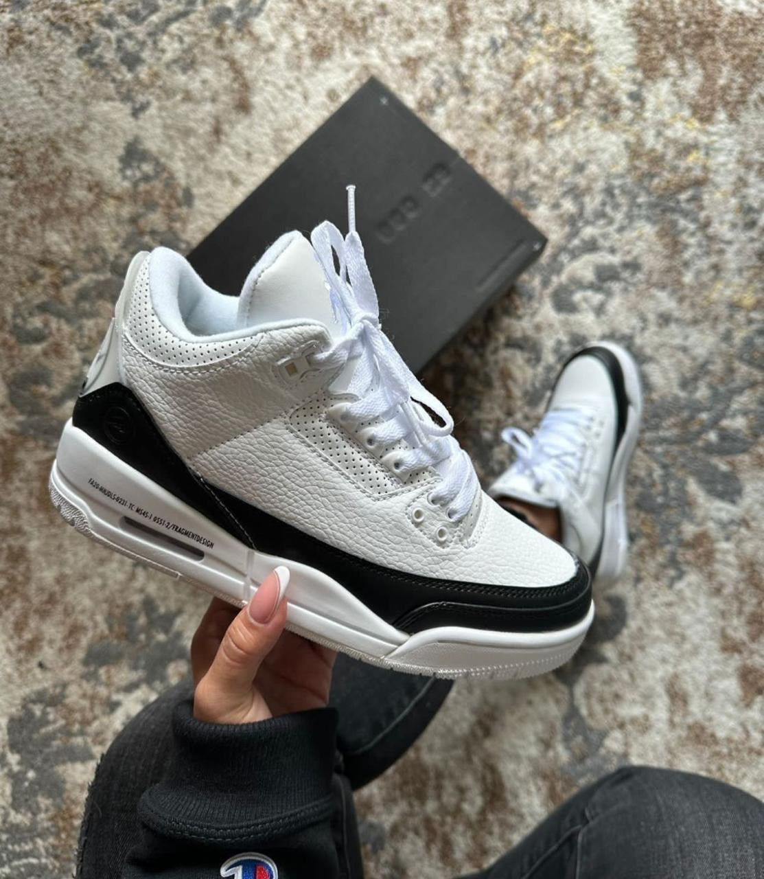 JORDAN RETRO 3 | BLANCO NEGRO