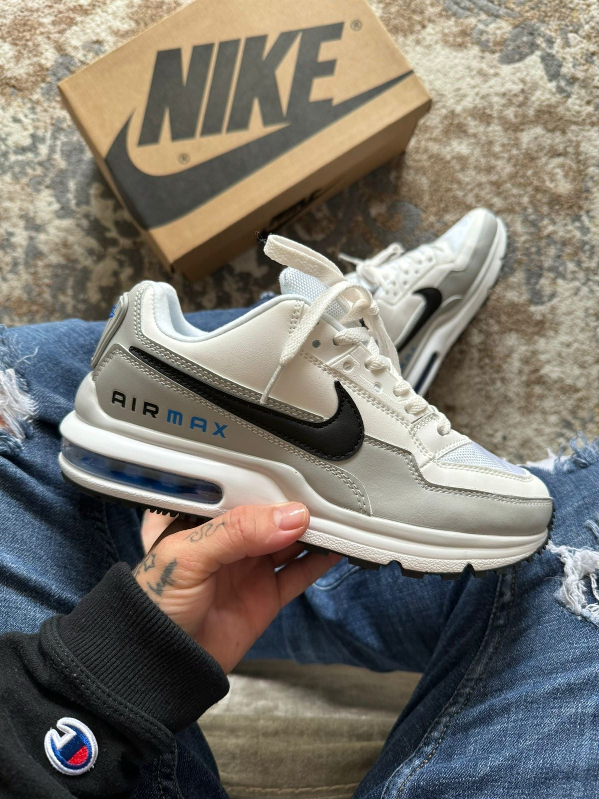 NIKE AIR MAX LTD
