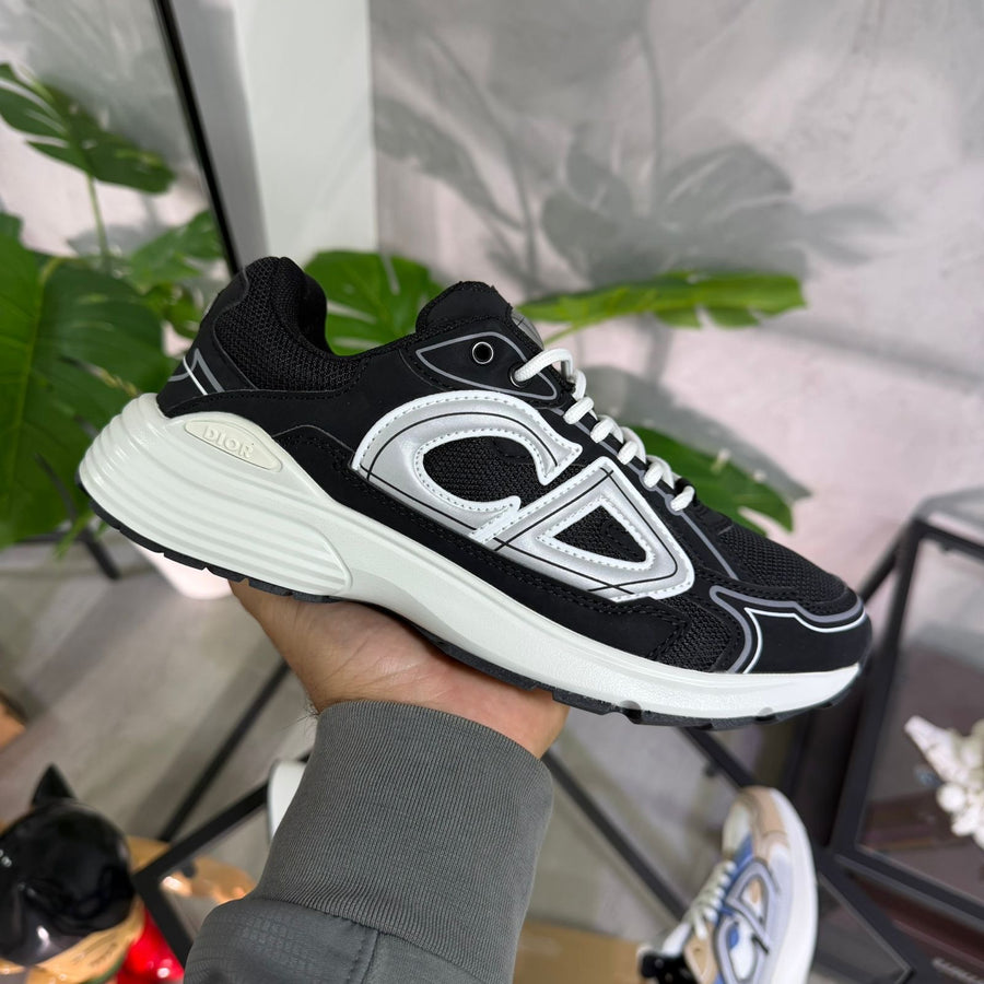CRISTIAN DIOR