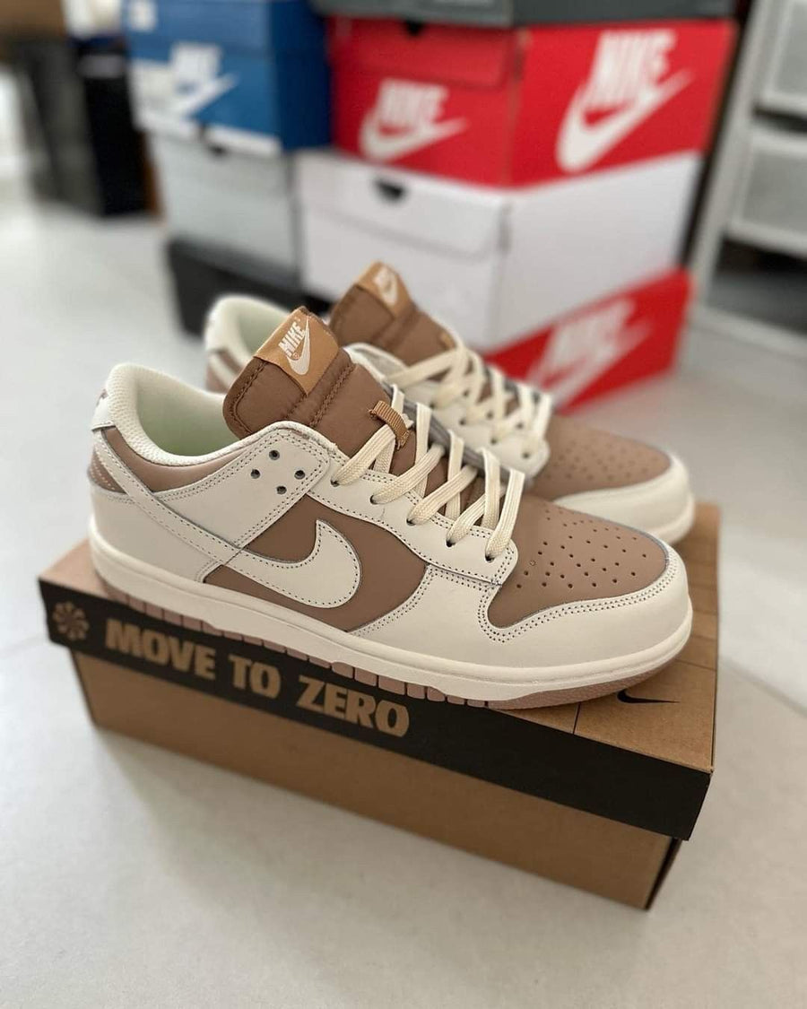 NIKE DUNK MARRON