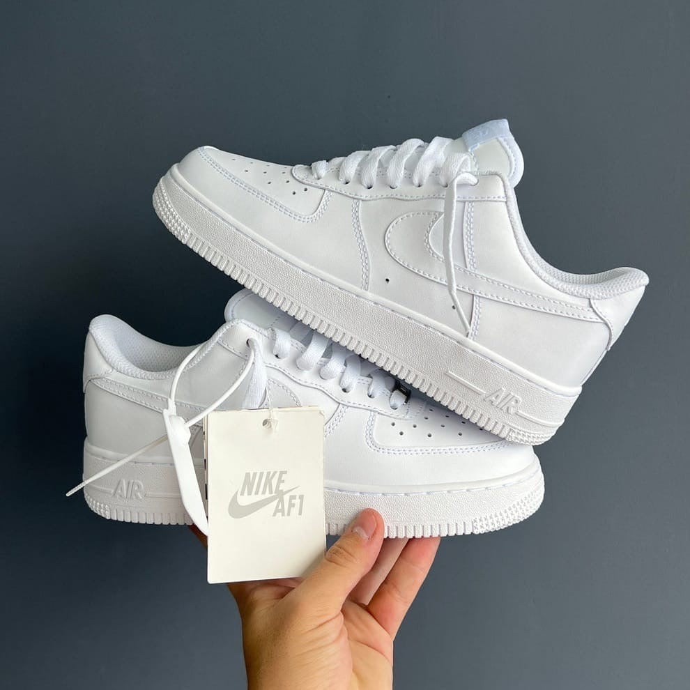 NIKE AIR FORCE ONE CLASICA