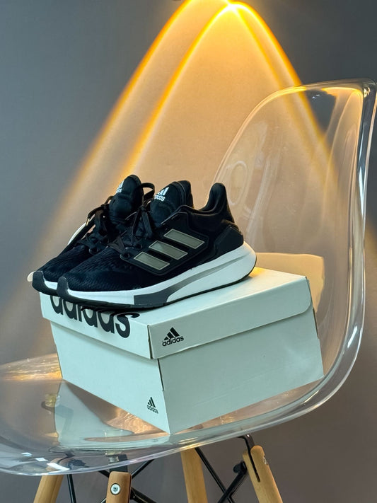 ADIDAS EQ21