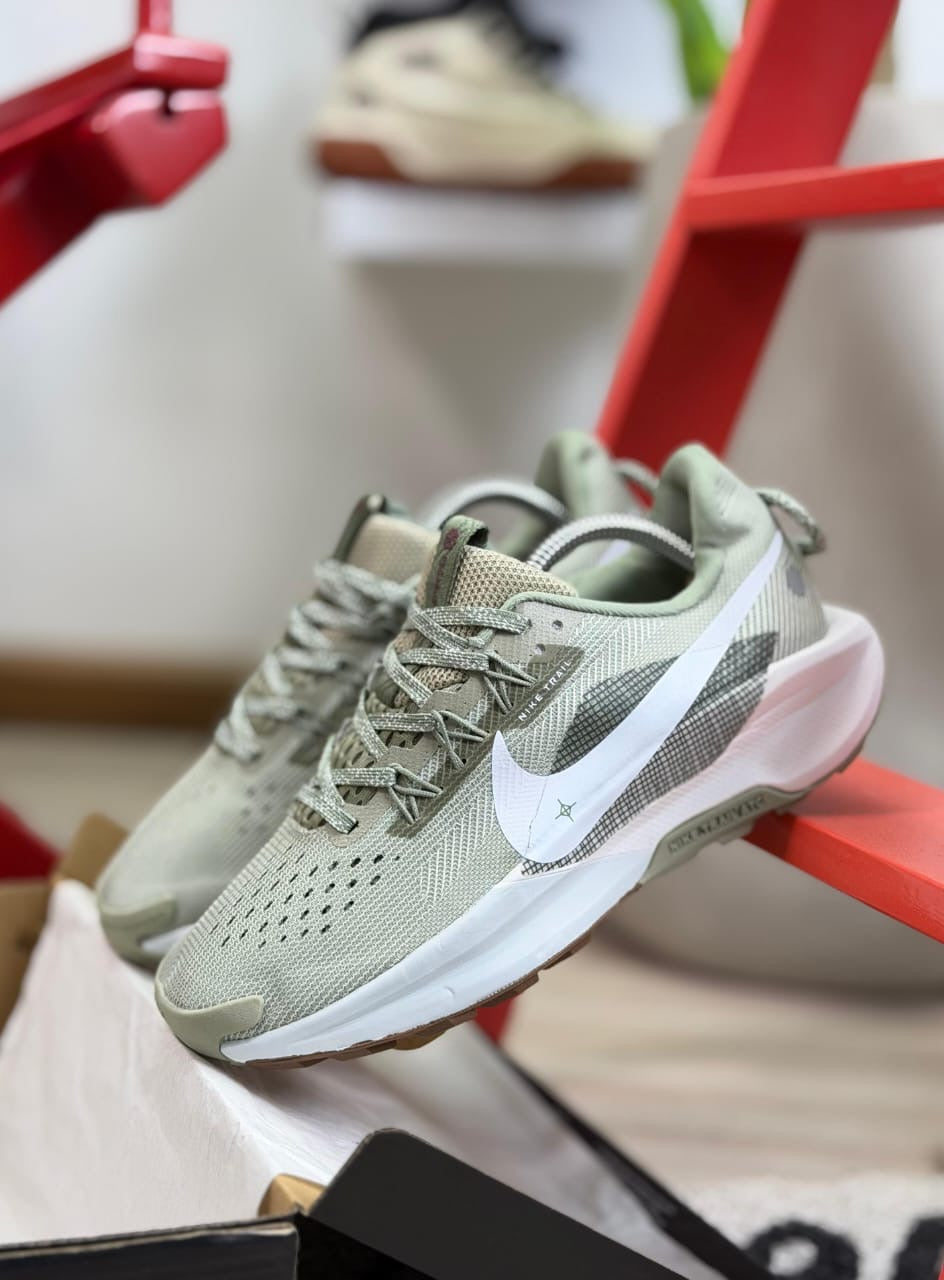 NIKE ZOOM PEGASUS TRAIL