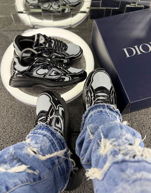 CRISTIAN DIOR