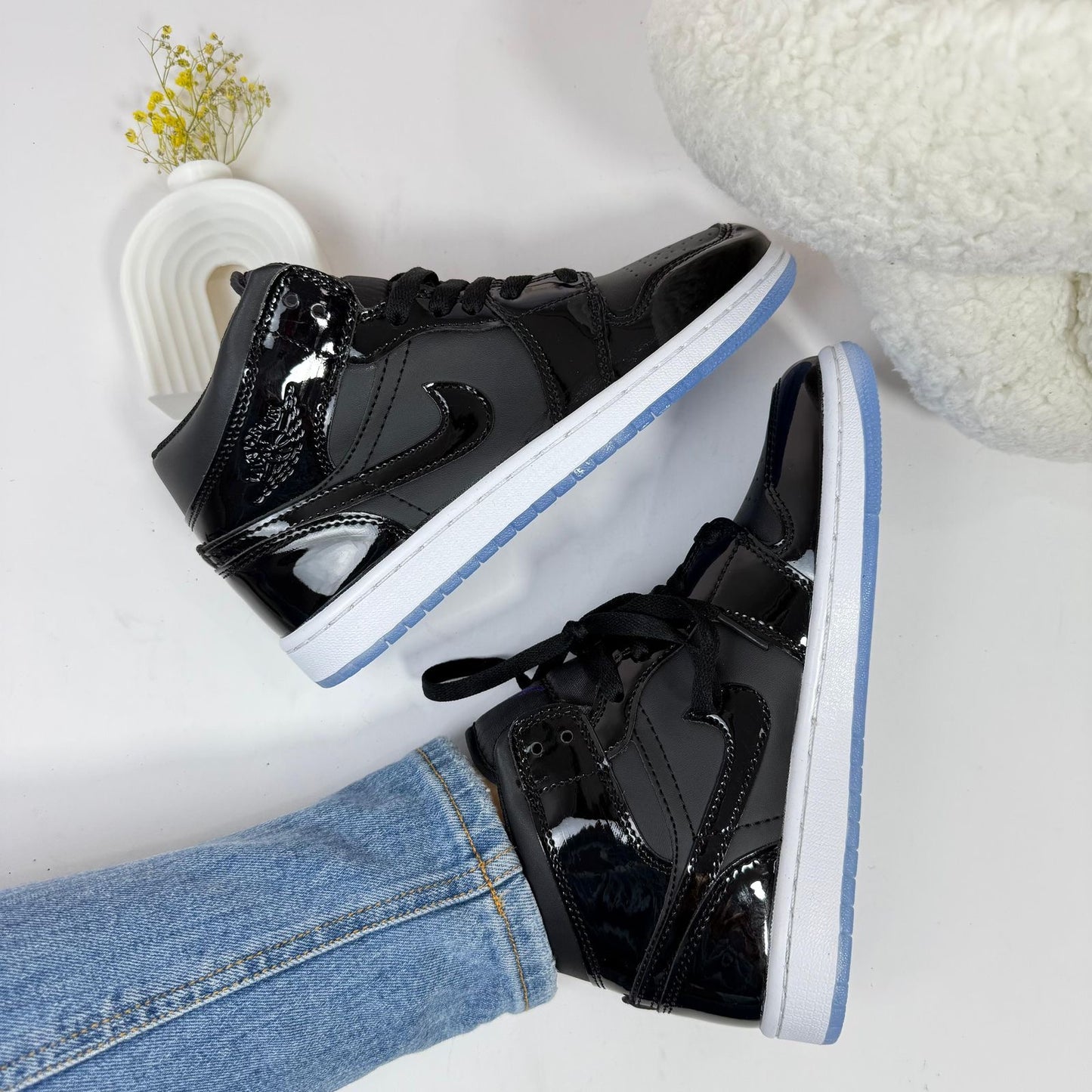 JORDAN RETRO 1 | NEGRO CHAROL