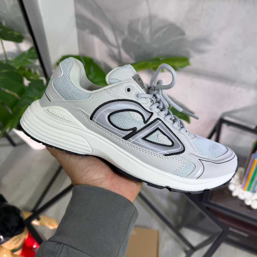 CRISTIAN DIOR