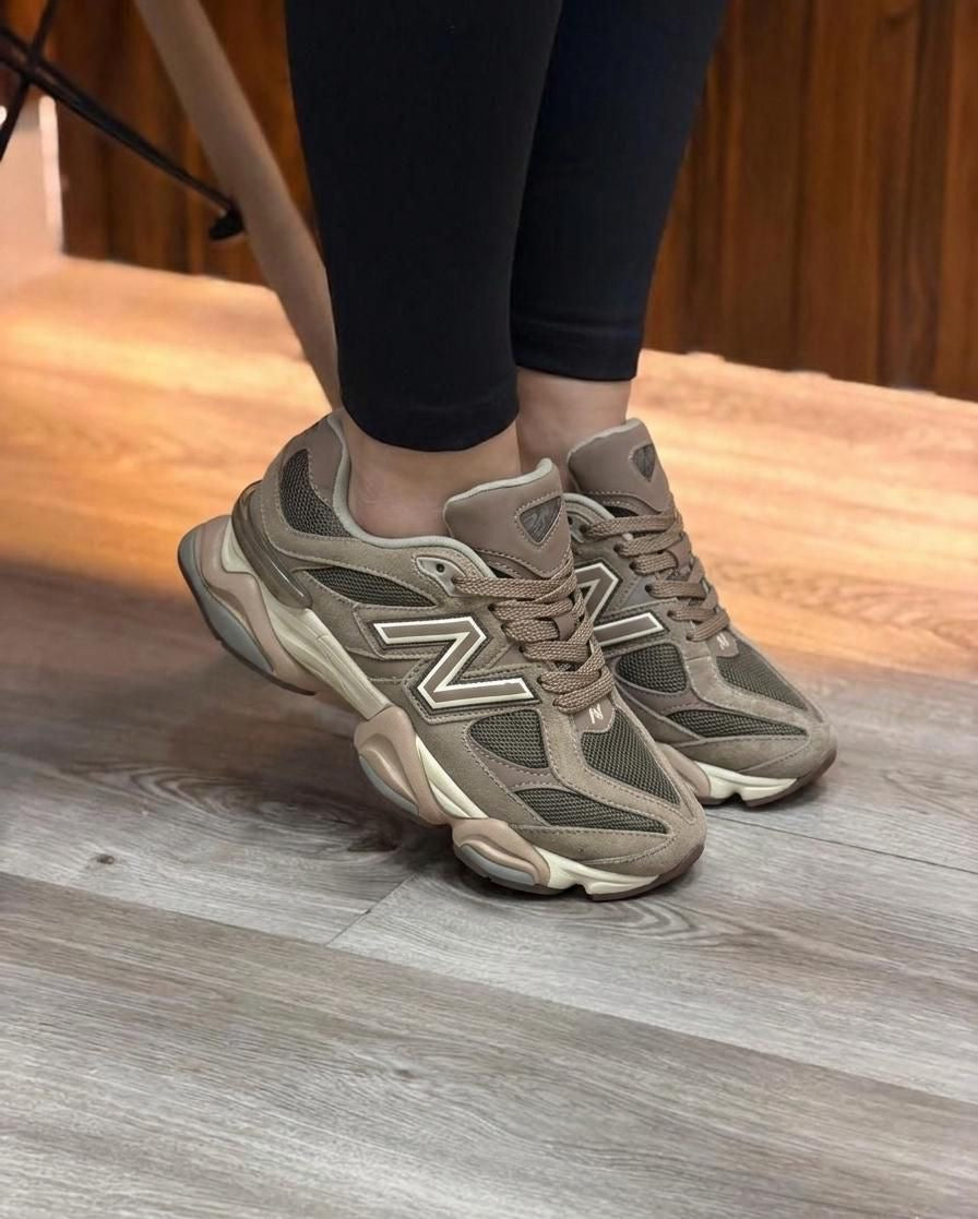 NEW BALANCE 9060 CAFÉ