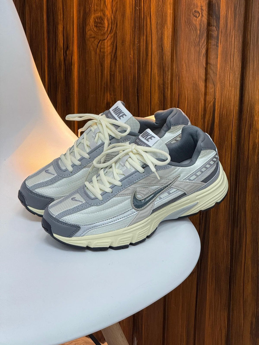 NIKE INITIATOR