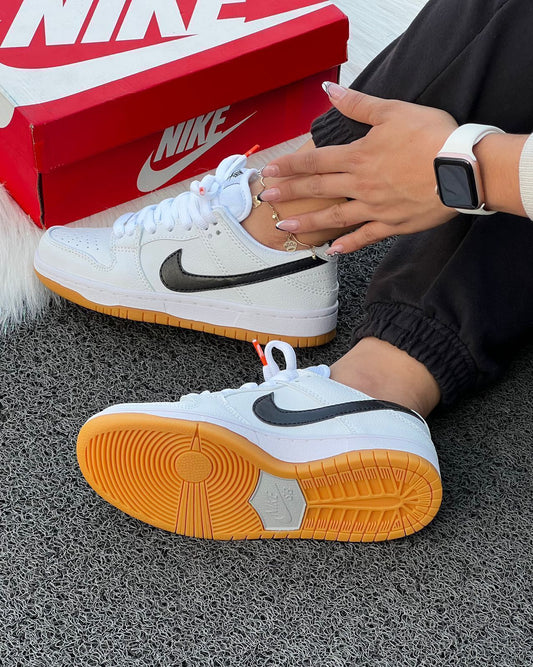 NIKE SB DUNK