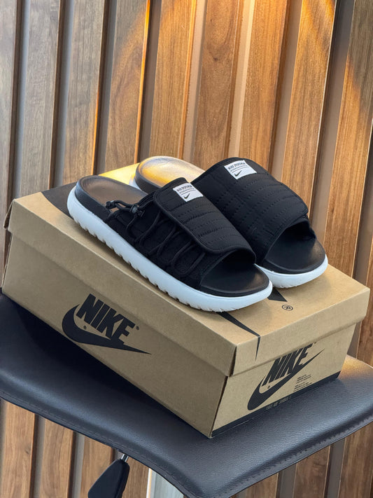 NIKE SANDALIA