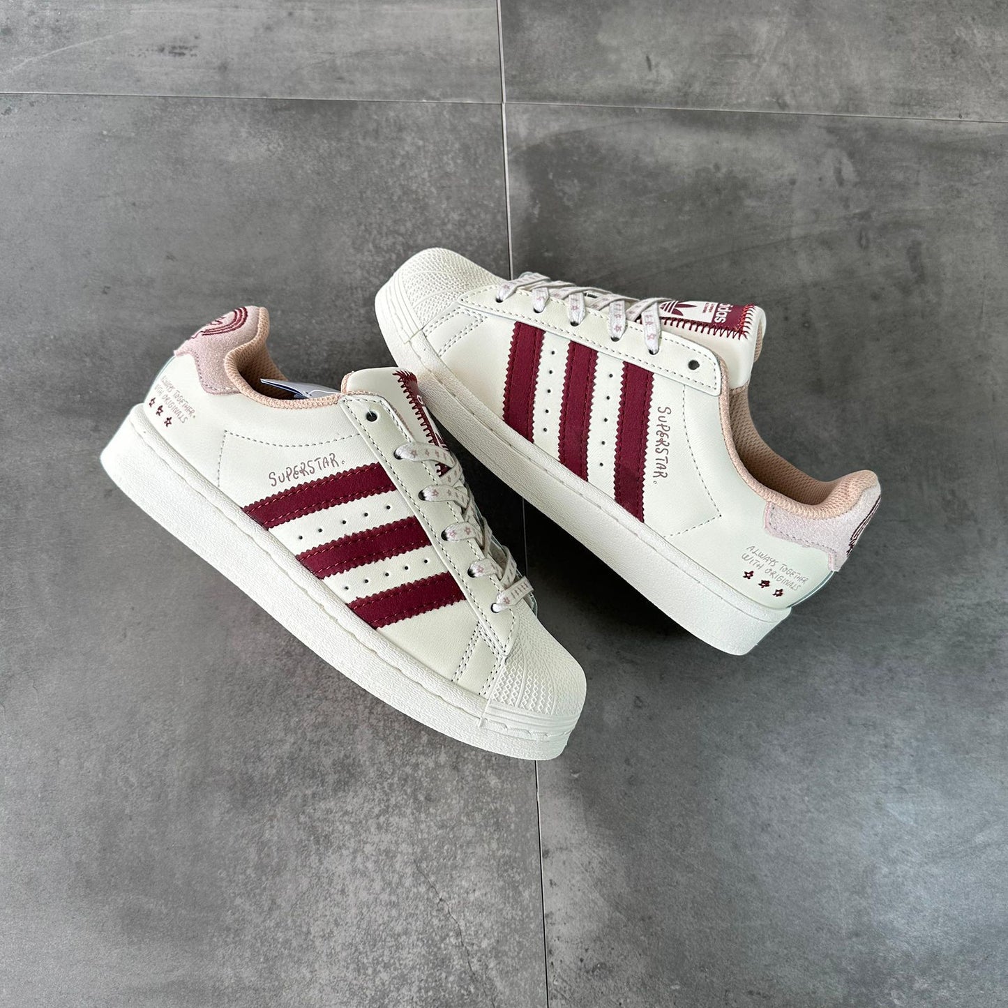 ADIDAS SUPESTAR ROJA