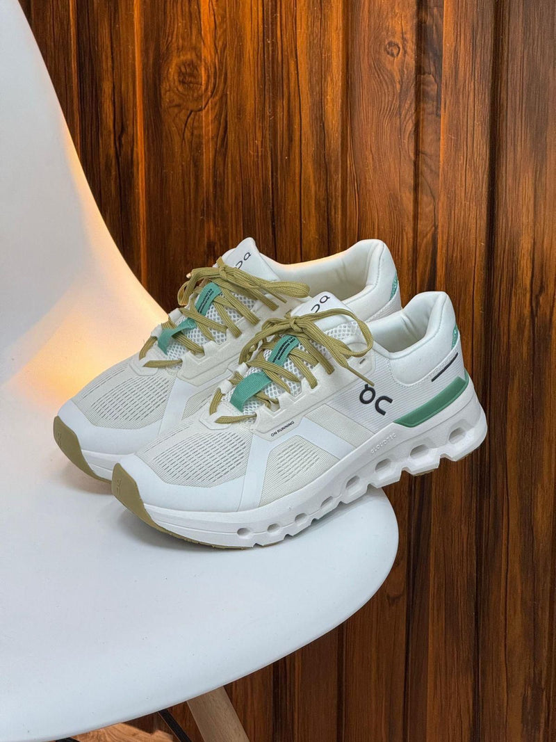 ON CLOUD VERDE
