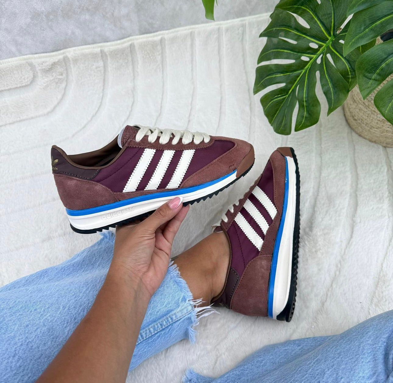 ADIDAS SL 72