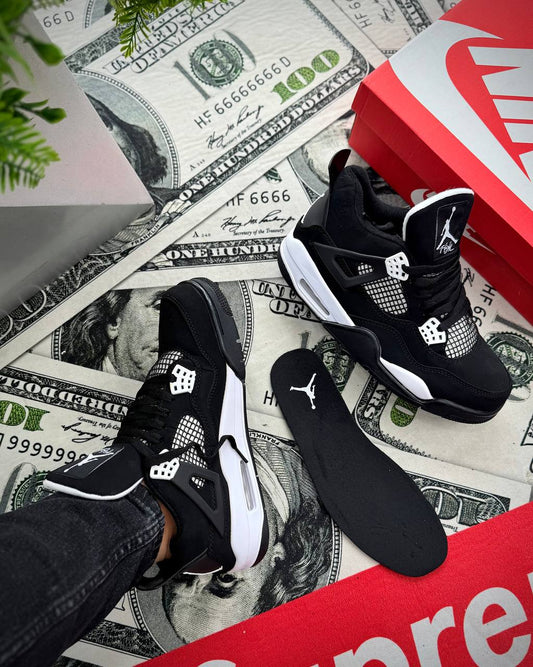 JORDAN RETRO 4 NEGRO GRIS