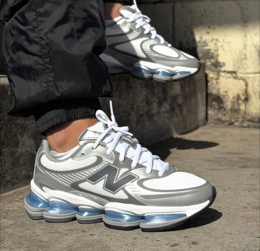 NEW BALANCE 2000 GRIS