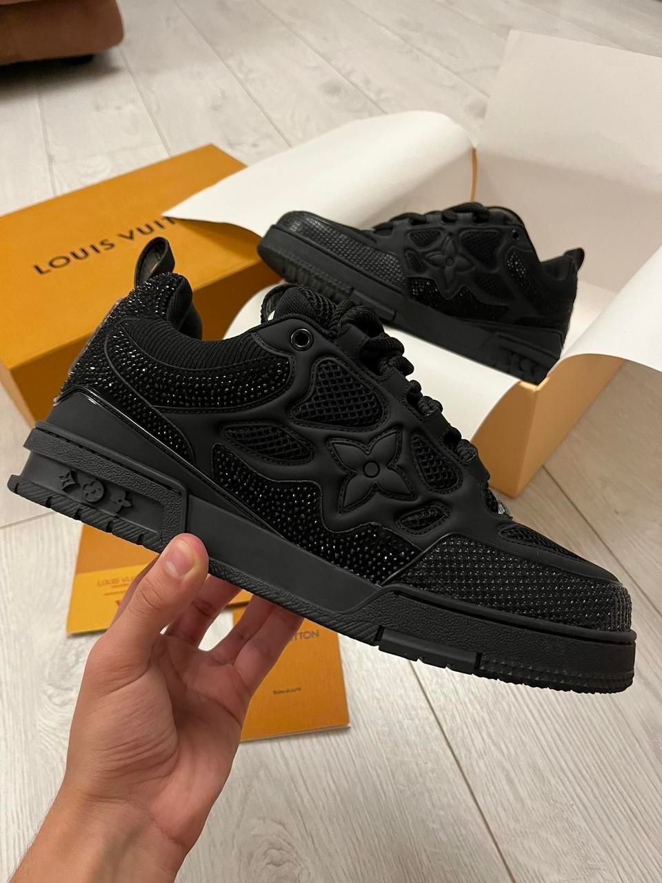 LOUIS VUITTON SKATE SWAROVSKI