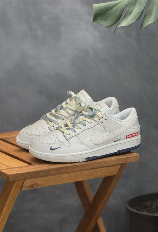 NIKE SB DUNK SUPREME