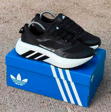 ADIDAS HYPERBOOST