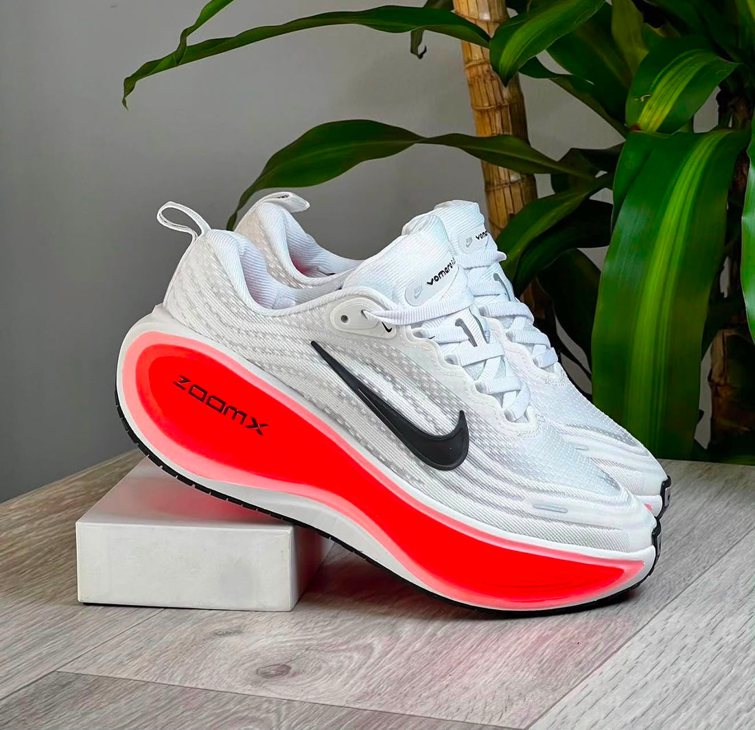 NIKE VOMERO PLUS