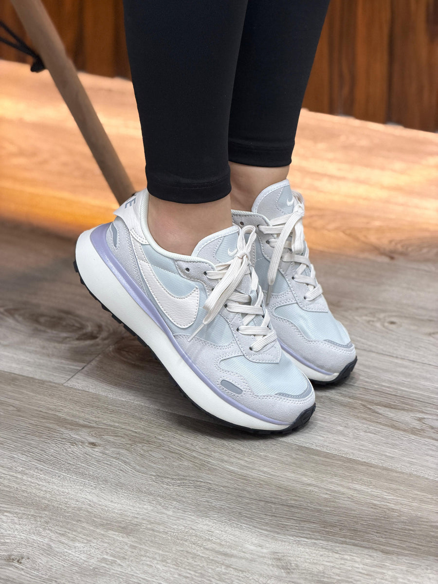 NIKE WAFLE