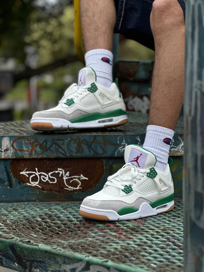 JORDAN RETRO 4 GREEN