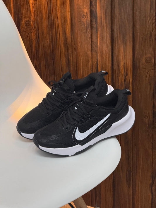 NIKE ZOOM JUNIPER TRAIL